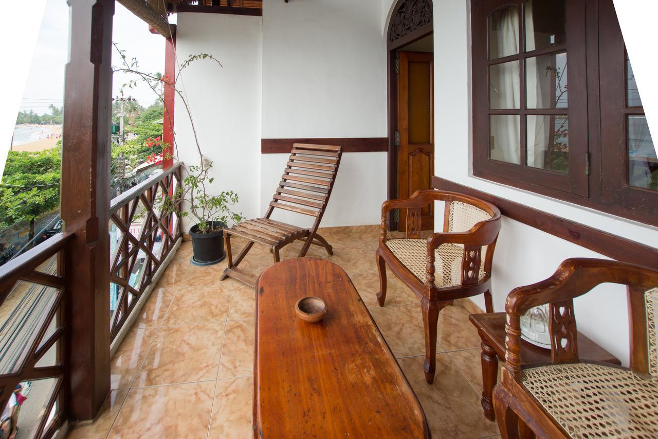 Hotel Dhammika Unawatuna Esterno foto